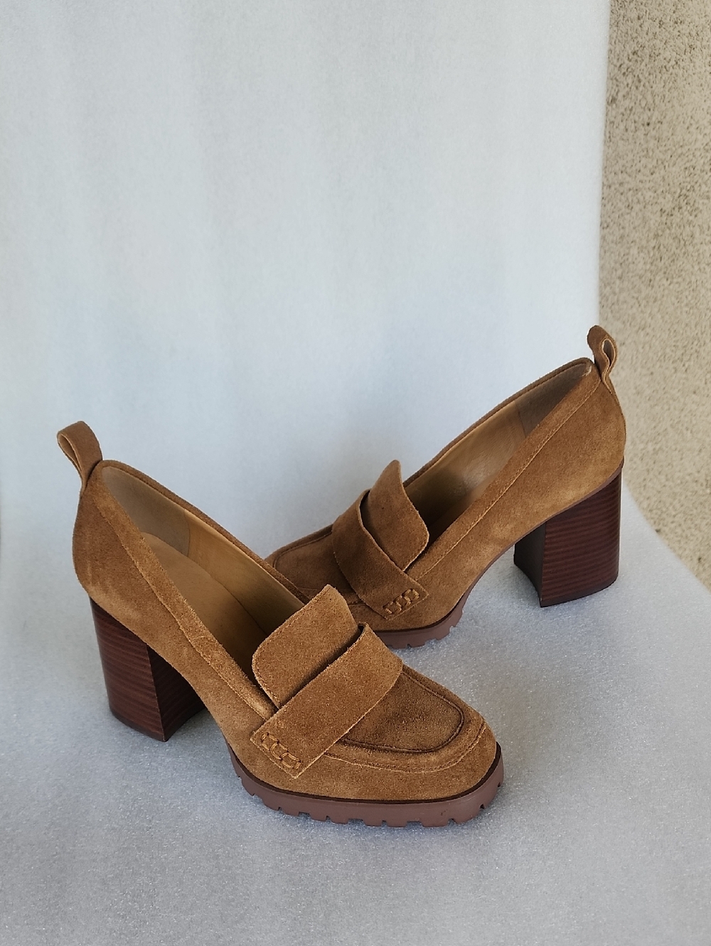 Crown Vintage Shoes Size 8 M Used